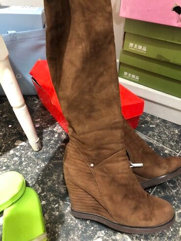 фирменный сапоги: Покупали в Баскони Турция 38 р еврозима натуральная замша брали за — 1