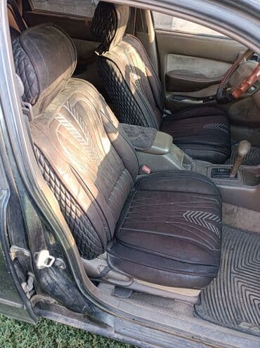 Продажа авто: Toyota Camry: 1995 г., Бензин, Универсал — 10