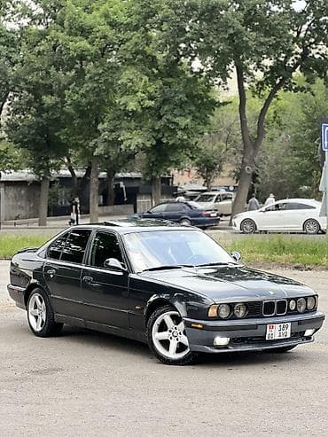 BMW 525: 1993 г., 2.5 л, Механика, Бензин, Седан