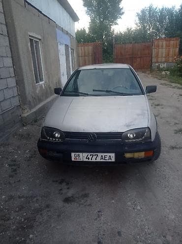 Унаа: Volkswagen Golf: 1994 г., 1.6 л, Кол менен иштөөчү, Бензин, Хетчбек — 1