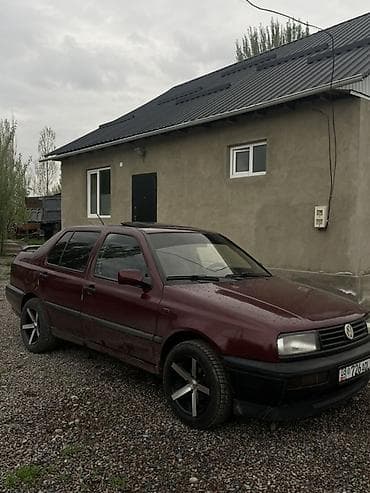 evo poliki: Volkswagen Vento: 1992 г., 1.8 л, Ручные, Газ — 4