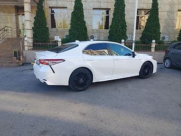 катафоты: Toyota Camry: 2018 г., 2.5 л, Автомат, Бензин, Седан — 3