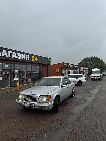 Mercedes-Benz W124: 1992 г., 2.2 л, Механика, Бензин, Седан at lalafo.kg Mercedes-Benz W124: 1992 г., 2.2 л, Механика, Бензин, Седан