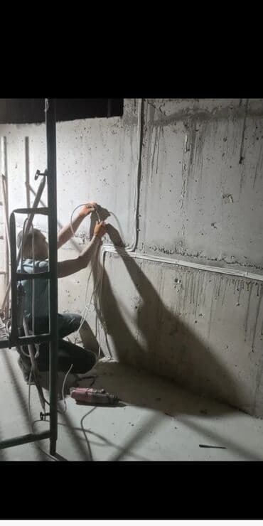 уголок офисные: Электрик | Электромонтажные работы Больше 6 лет опыта — 3