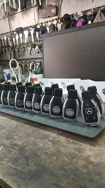 Ключи: Ключ Mercedes-Benz Оригинал — 8