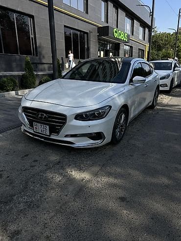 Продажа авто: Hyundai Grandeur: 2017 г., 3 л, Автомат, Газ, Седан — 3