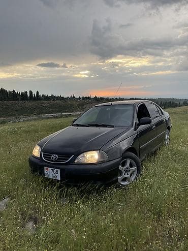 key maker: Toyota Avensis: 2001 г., 1.6 л, Механика, Бензин, Седан — 1