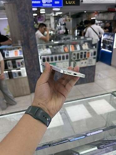 Техника и электроника: Samsung Galaxy S24, Б/у, 128 ГБ, цвет - Белый, 1 SIM, 2 SIM, eSIM — 2