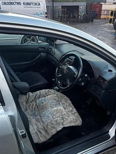 армянский авто: Toyota Avensis: 2004 г., 2 л, Автомат, Бензин, Седан — 5