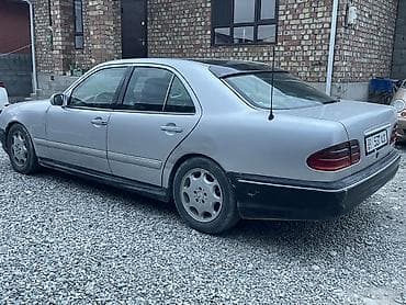 Mercedes-Benz E-Class: 1995 г., 3.2 л, Автомат, Газ, Седан — 3