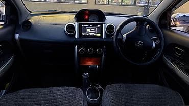 чанган уни к: Toyota Ist: 2004 г., 1.5 л, Автомат, Бензин, Хетчбек — 2