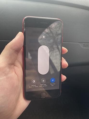 galaxy s 3: IPhone SE 2020, Б/у, 64 ГБ, Красный, Чехол, 77 % — 3