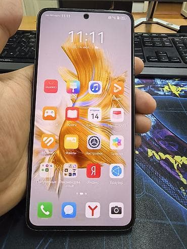 Техника и электроника: Huawei Mate 50, Б/у, 256 ГБ, цвет - Черный, 1 SIM, 2 SIM — 4