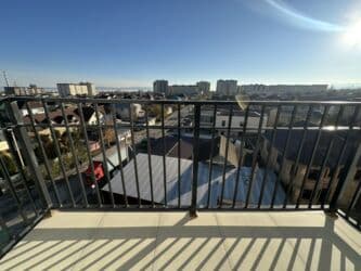 срочно продаётся 1 комнатная квартира в районе шлагбаум по улице кенсуйская 17 пересекает интергельпо ориентировочно парк фучика: Сдан, Элитка, 1 комната, 43 м² — 24