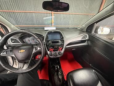 продаю спарк: Chevrolet Spark: 2018 г., Автомат, Хэтчбэк — 3