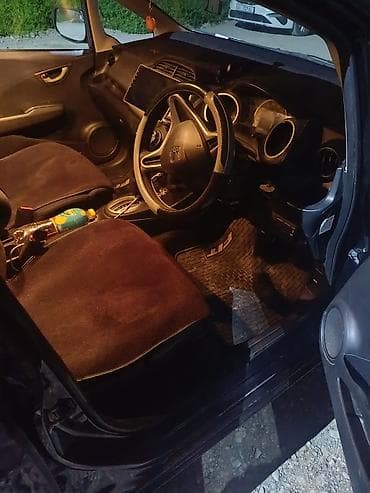 nissan cefiro 32: Honda Fit: 2008 г., 1.3 л, Вариатор, Хэтчбэк — 2