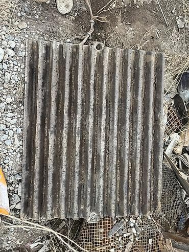 носилки строительные: Дробящая плита. Подвижная сторона, 1 шт, подходит СМД 109 для щекавой — 2