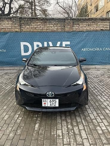 corolla s: Toyota Prius: 2017 г., 1.8 л, Вариатор, Гибрид, Хэтчбэк — 4