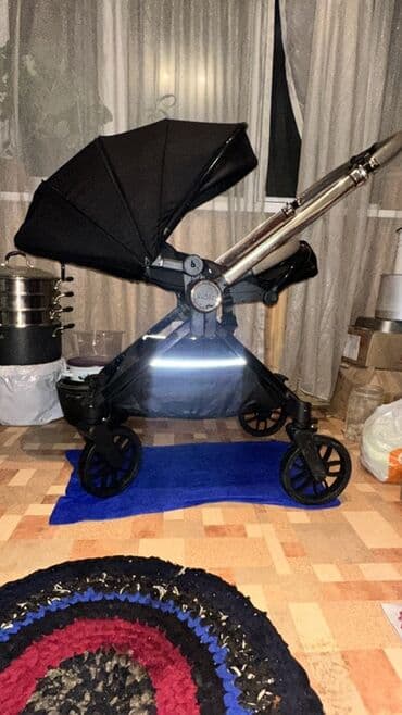 Коляска, цвет - Черный, Б/у