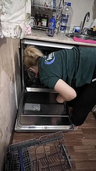 Кызматтар: Бөлмөлөрдү тазалоо, | Жалпы тазалоо, Оңдоо иштеринен кийин тазалоо, Жумасына бир жыйнап тазалоо, | Офистер, Батирлер, Үйлөр — 9