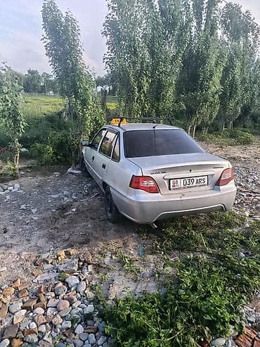devo matiz: Daewoo Nexia: 2010 г., Механика, Седан — 2