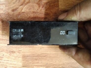 сколько стоят электронные часы: Toyota Aristo часы в салон. Тоета Аристо салонные часы. Часики — 2