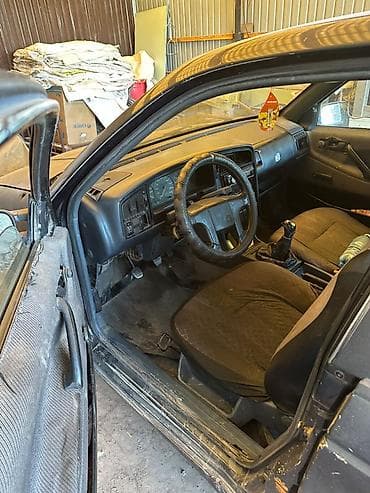 гак айон с: Volkswagen Passat: 1993 г. — 6