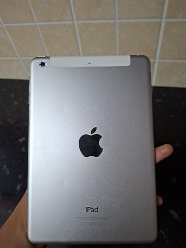 Планшет, Apple, память 32 ГБ, 7" - 8", 4G (LTE), Б/у, Классический цвет - Серебристый — 2