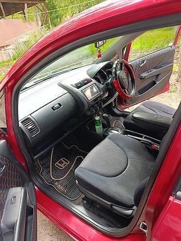 sl 55: Honda Fit: 2002 г., 1.5 л, Вариатор, Бензин, Хэтчбэк — 3