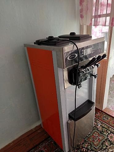 Мороженый аппарат сатылат баасы 80000 at lalafo.kg Мороженый аппарат сатылат баасы 80000