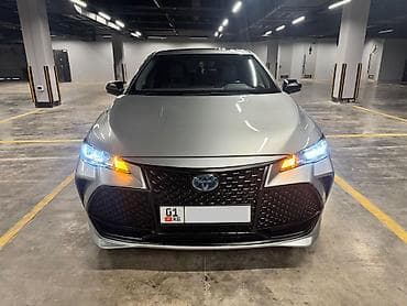 prius 2015: Toyota Avalon: 2018 г., Гибрид, Седан — 2