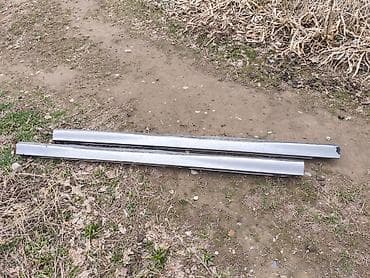 юбка на замке: Наружные накладки порогов Honda, 2001 г., Б/у, Оригинал — 1