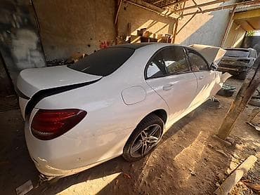 e60 m5: Mercedes-Benz E- (W213) 2017г бензин 
Продается целиком — 9