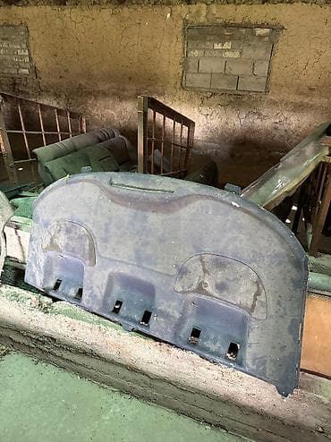 багаж 210: Задняя полка на Mercedes 210-й кузов — 1