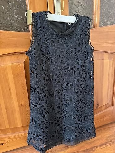 Личные вещи: Набор женской одежды (4 предмета): 1) Платок/бандана с принтом — 6