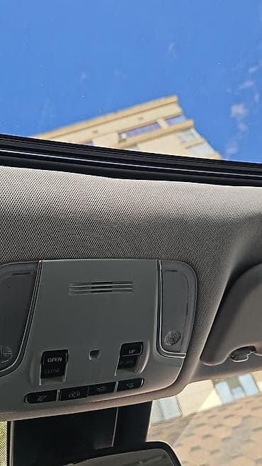 tayota progres: Toyota Prius: 2017 г., 1.8 л, Автомат, Гибрид, Лифтбек — 10