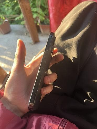 швейный отходы: IPhone 14 Pro, Б/у, 256 ГБ, Черный, Чехол, 81 % — 5