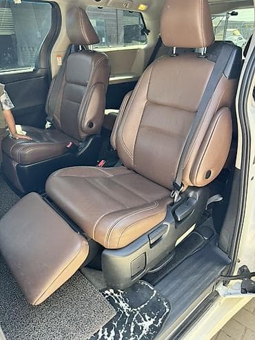 h 100: Toyota Sienna: 2018 г., 3.5 л, Автомат, Бензин, Минивэн — 7