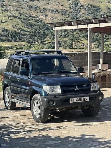 sprinter 315: Mitsubishi Pajero iO: 2004 г., 2 л, Автомат, Бензин, Внедорожник — 3