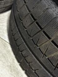 шины на внедорожник: Шины 215 / 50 / R 17, Зима, Б/у, Комплект, Легковые, Япония, Bridgestone — 2