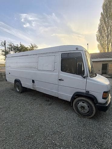 lada 2105: Легкий грузовик, Mercedes-Benz, Б/у — 4