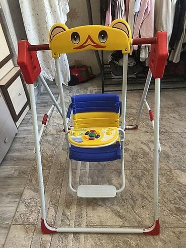 скупка скейтов: Детские напольные качели - Конструкция: прочная металлическая рама с — 2