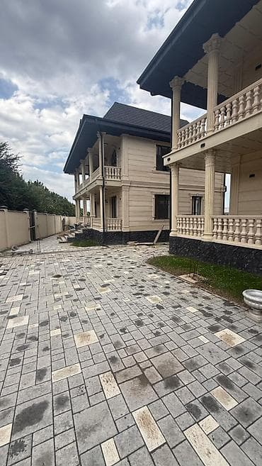 400: Продажа, 2 дома | с. Арашан 🏡 Участок — 8 соток 🏠 На участке 2 новых — 6