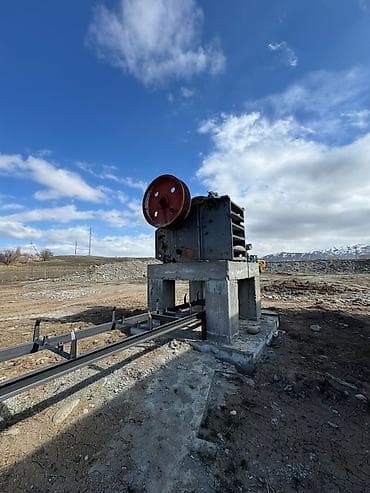 Зернодробилки: Щековая дробилка (стационарная) Описание: - Тип: щековая дробилка для — 2