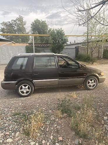 маяк м17: Mitsubishi Space Wagon: 1993 г., 2 л, Механика, Бензин — 3