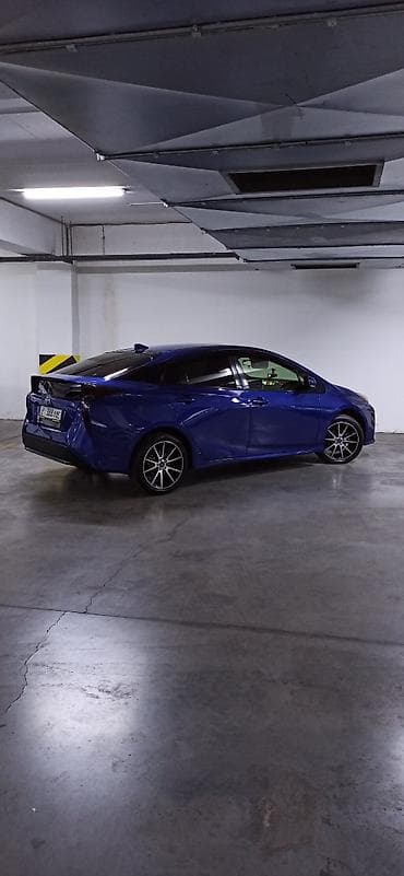 byd e2 2019: Toyota Prius: 2018 г., 1.8 л, Автомат, Гибрид, Лифтбек — 5