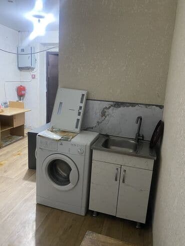 домкрат аренда: Сдаётся жилое помещение 2комнаты 40и2 в цоколе 9этажного дома жил — 1