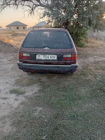 pasat: Volkswagen Passat Variant: 1989 г., 1.8 л, Бензин, Универсал — 1