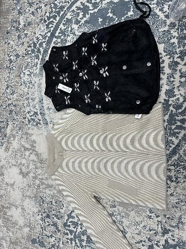 Кофты альпак новые стандартный размер 42-48 только вместе два за