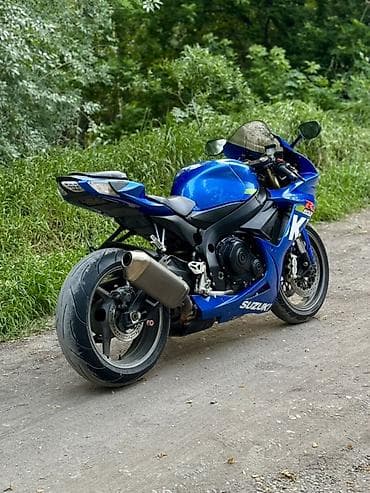 матаскил урал: Спортбайк Suzuki, 750 куб. см, Бензин, Взрослый, Б/у — 3